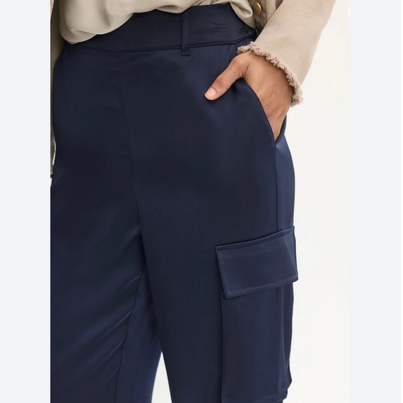 Melanie Lyne Satin Wide-Leg Cargo Pants size 6 - Picture 3 of 4